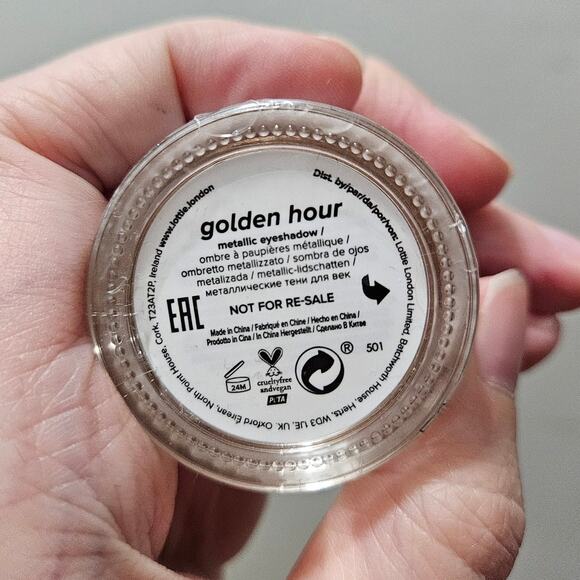 NEW! Lottie Metallic Eye Shadow Golden Hour - Picture 4 of 5